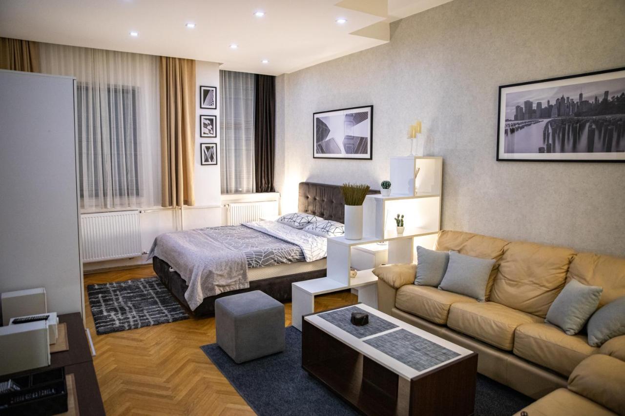 Cubic Central Lux Ni エクステリア 写真